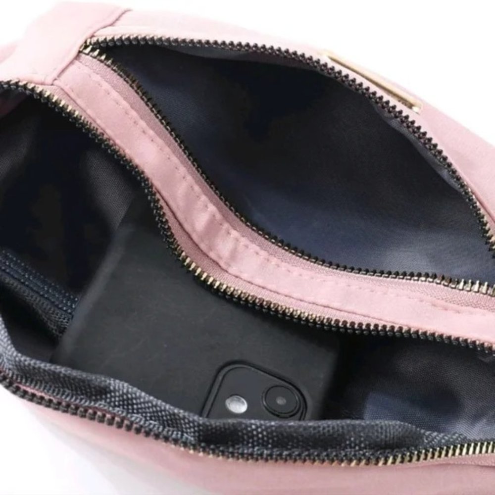 NWT pink belt bag! - Picture 3 of 5